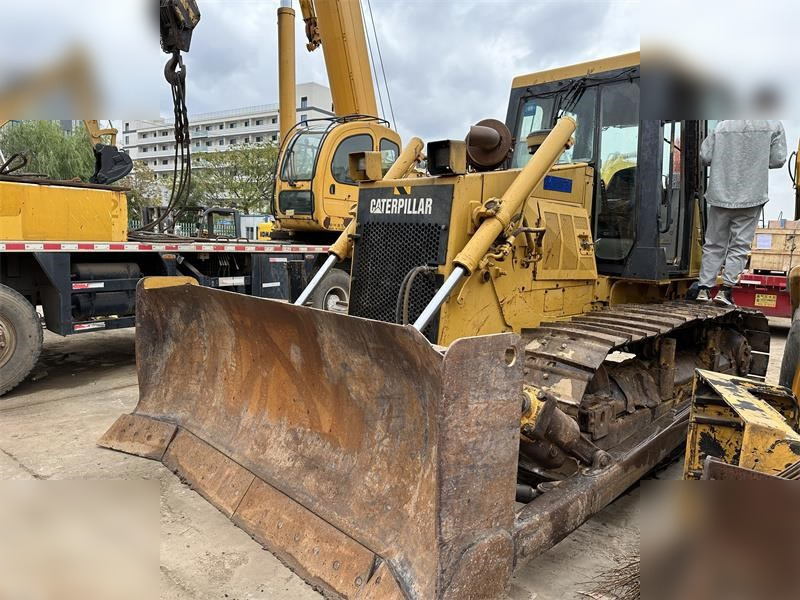 CATERPILLAR D6G2 XL - Buldôzer: foto 3 CATERPILLAR D6G2 XL - Buldôzer: foto 3