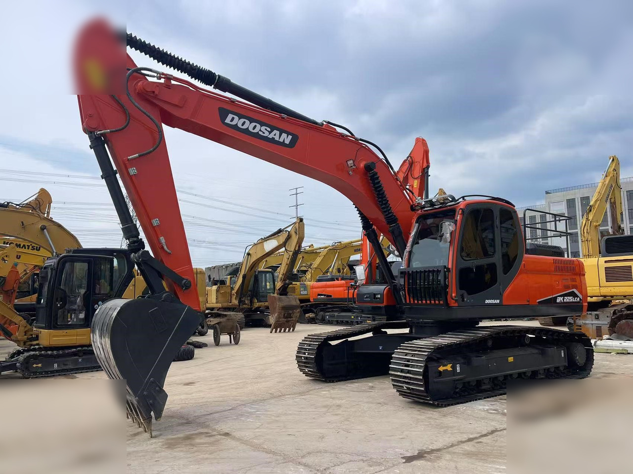 DOOSAN DX225 LC - Escavadora de rastos: foto 5 DOOSAN DX225 LC - Escavadora de rastos: foto 5