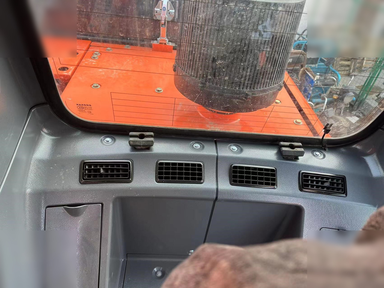 Escavadora de rastos DOOSAN DX300 LC-9C: foto 6 Escavadora de rastos DOOSAN DX300 LC-9C: foto 6