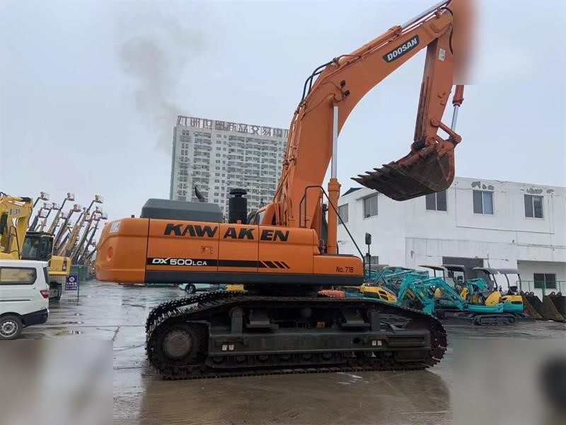 DOOSAN DX500 LCA - Escavadora de rastos: foto 1 DOOSAN DX500 LCA - Escavadora de rastos: foto 1