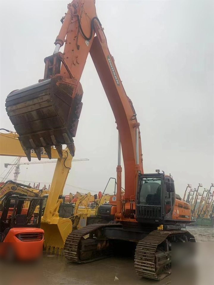 DOOSAN DX500 LCA - Escavadora de rastos: foto 2 DOOSAN DX500 LCA - Escavadora de rastos: foto 2