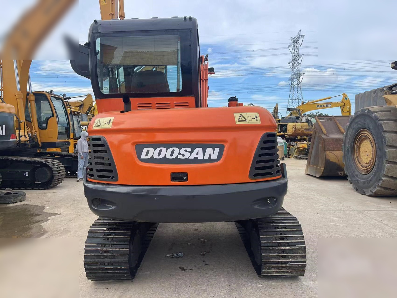 DOOSAN DX60-9C - Escavadora de rastos: foto 4 DOOSAN DX60-9C - Escavadora de rastos: foto 4
