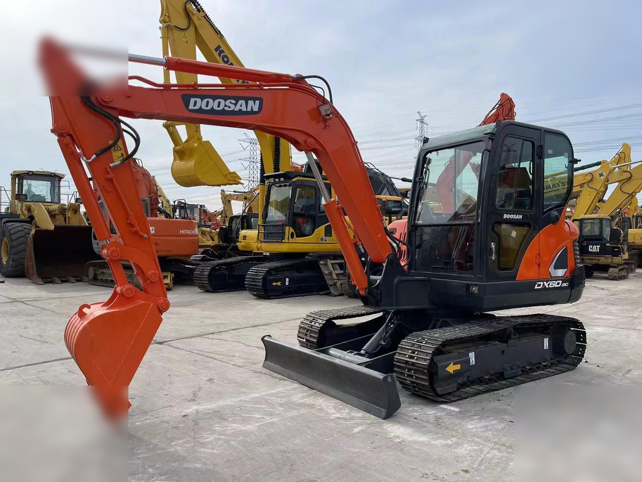 DOOSAN DX60-9C - Escavadora de rastos: foto 3 DOOSAN DX60-9C - Escavadora de rastos: foto 3