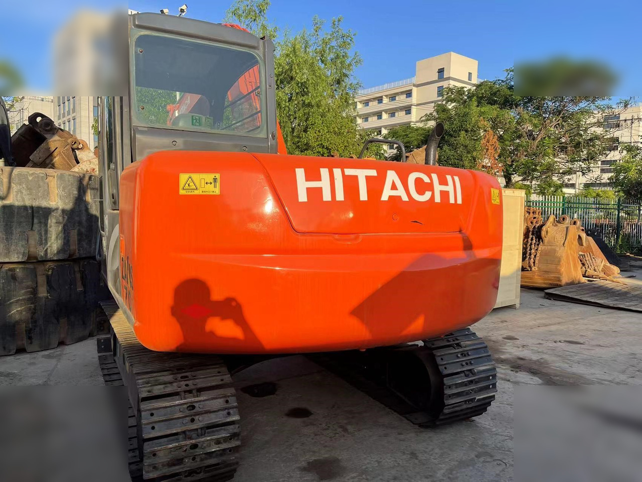 HITACHI ZX70 - Escavadora de rastos: foto 2 HITACHI ZX70 - Escavadora de rastos: foto 2