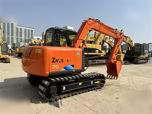 HITACHI ZX70 - Escavadora de rastos: foto 2 HITACHI ZX70 - Escavadora de rastos: foto 2
