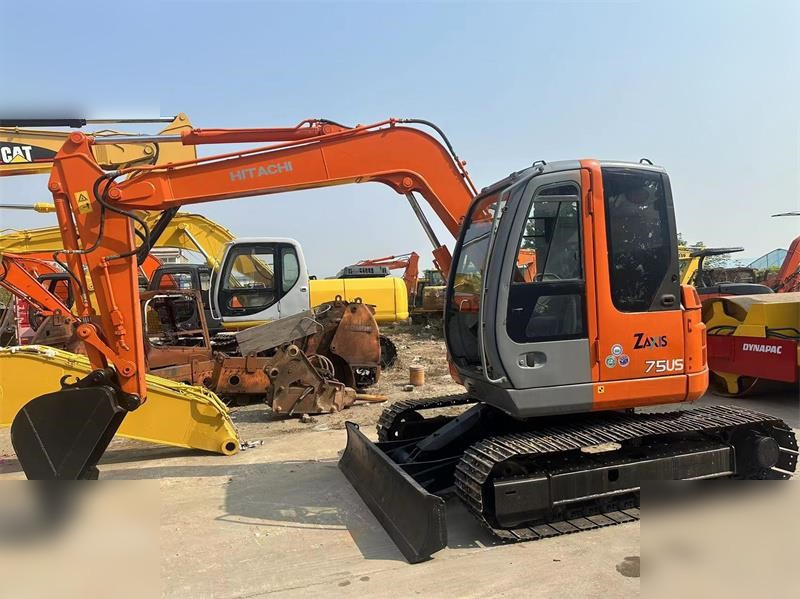 HITACHI ZX75US - Escavadora de rastos: foto 1 HITACHI ZX75US - Escavadora de rastos: foto 1