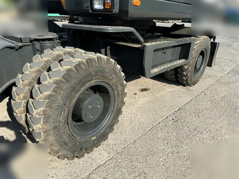 Escavadeira de rodas HYUNDAI ROBEX 210W-9: foto 6