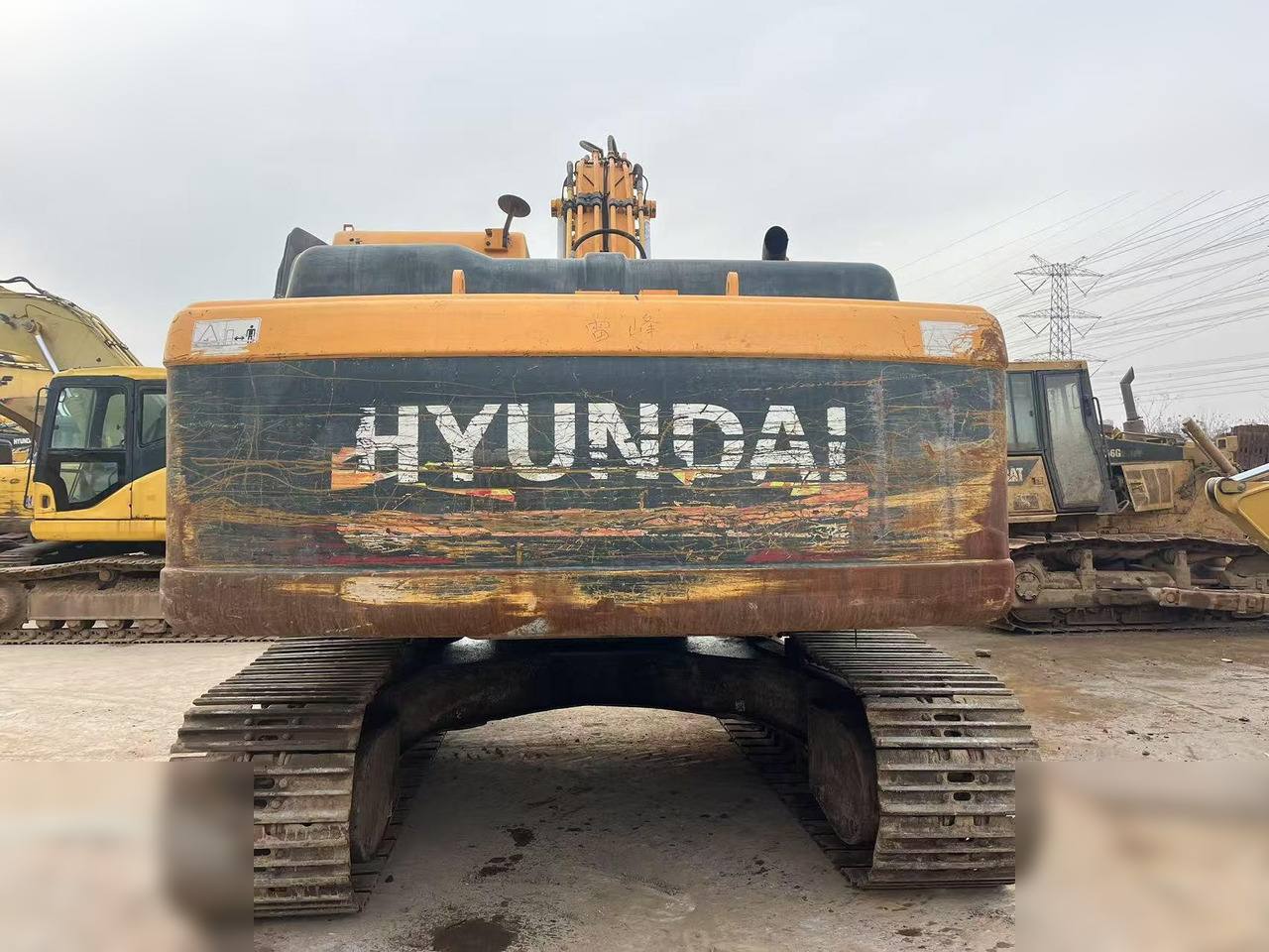 HYUNDAI ROBEX 220 LC-9S - Escavadora de rastos: foto 3 HYUNDAI ROBEX 220 LC-9S - Escavadora de rastos: foto 3