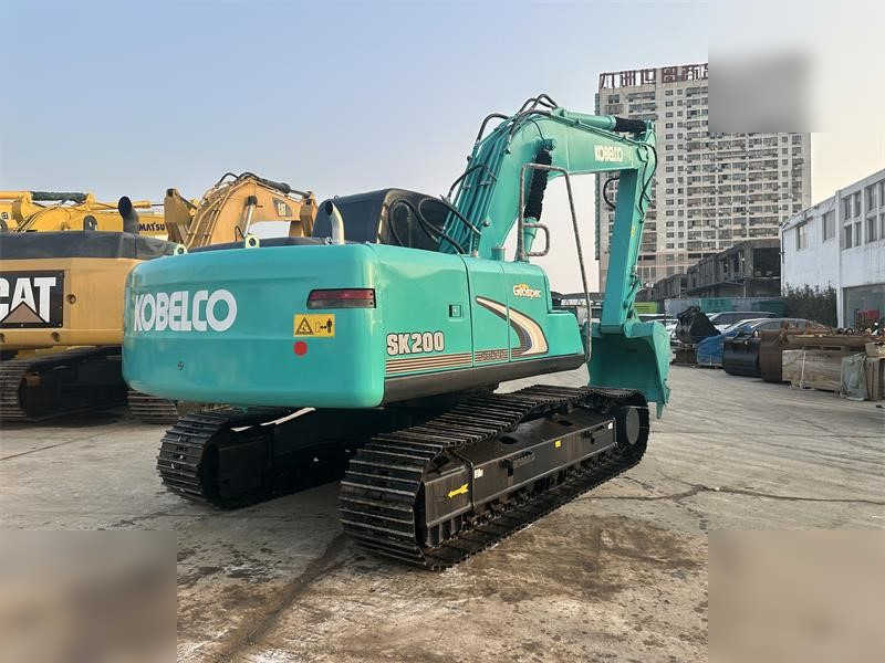 KOBELCO SK200-6E - Escavadora de rastos: foto 5 KOBELCO SK200-6E - Escavadora de rastos: foto 5