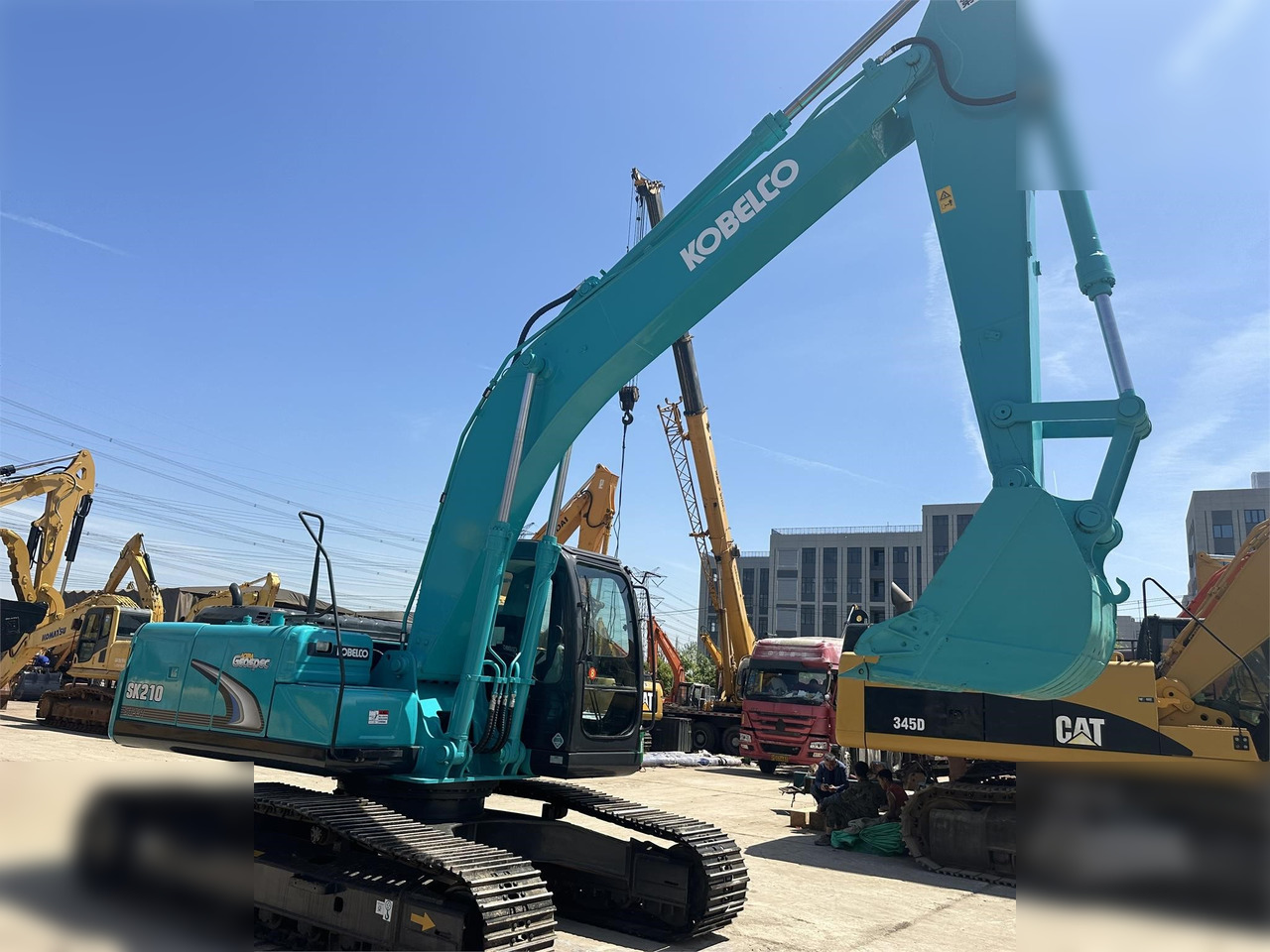 KOBELCO SK210 LC-8 - Escavadora de rastos: foto 4 KOBELCO SK210 LC-8 - Escavadora de rastos: foto 4