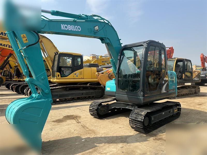 KOBELCO SK75-8 - Escavadora de rastos: foto 1 KOBELCO SK75-8 - Escavadora de rastos: foto 1