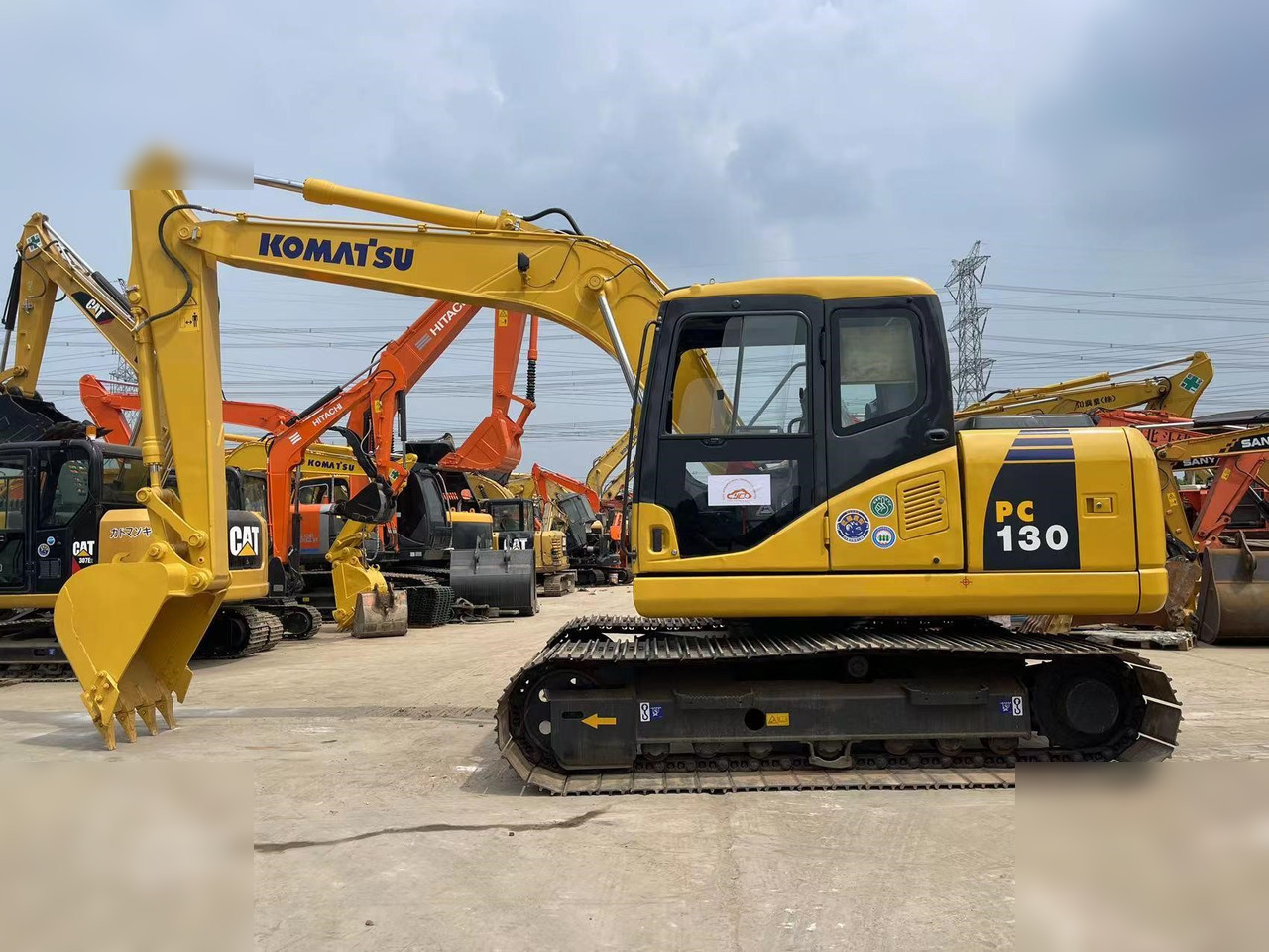 KOMATSU PC130-7 - Escavadora de rastos: foto 1 KOMATSU PC130-7 - Escavadora de rastos: foto 1