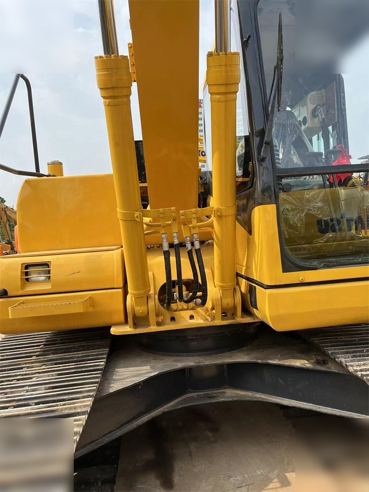 KOMATSU PC130-7 - Escavadora de rastos: foto 4 KOMATSU PC130-7 - Escavadora de rastos: foto 4