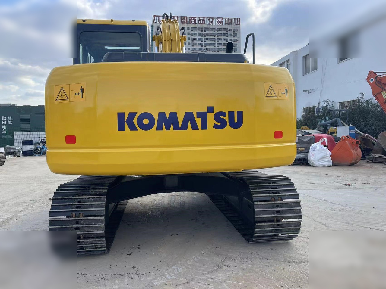 KOMATSU PC130-7 - Escavadora de rastos: foto 4 KOMATSU PC130-7 - Escavadora de rastos: foto 4