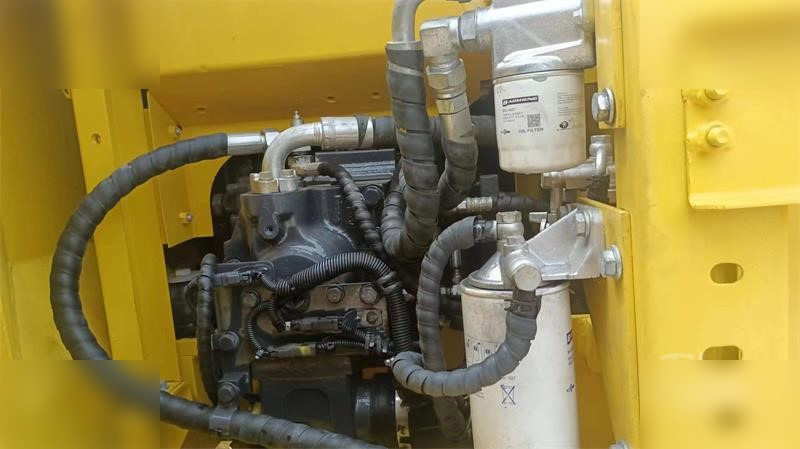 KOMATSU PC130-7 - Escavadora de rastos: foto 5 KOMATSU PC130-7 - Escavadora de rastos: foto 5