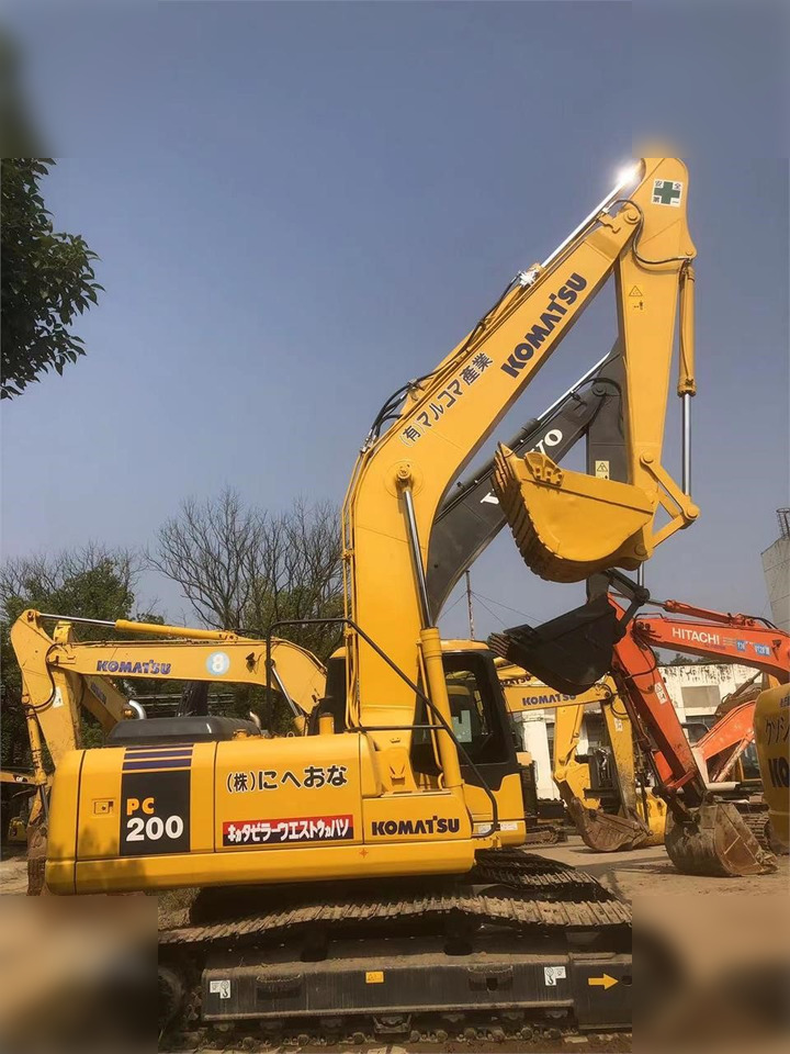 KOMATSU PC200-7 - Escavadora de rastos: foto 1 KOMATSU PC200-7 - Escavadora de rastos: foto 1