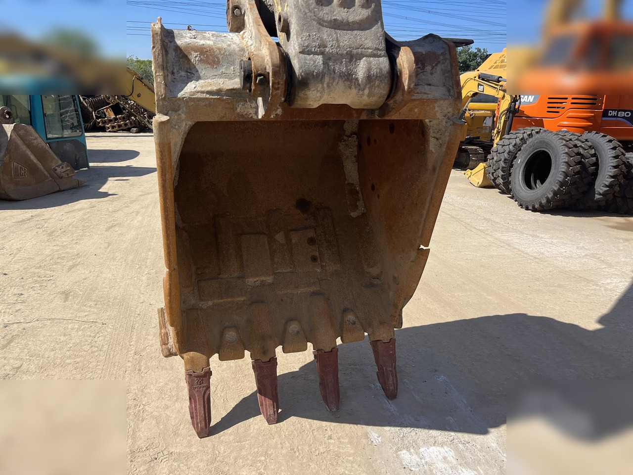 Escavadora de rastos KOMATSU PC220-7: foto 7