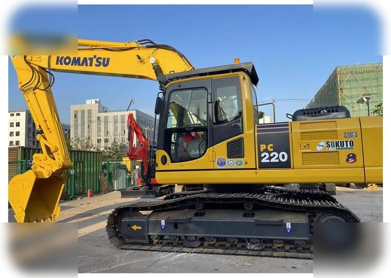 KOMATSU PC220-8 - Escavadora de rastos: foto 1 KOMATSU PC220-8 - Escavadora de rastos: foto 1