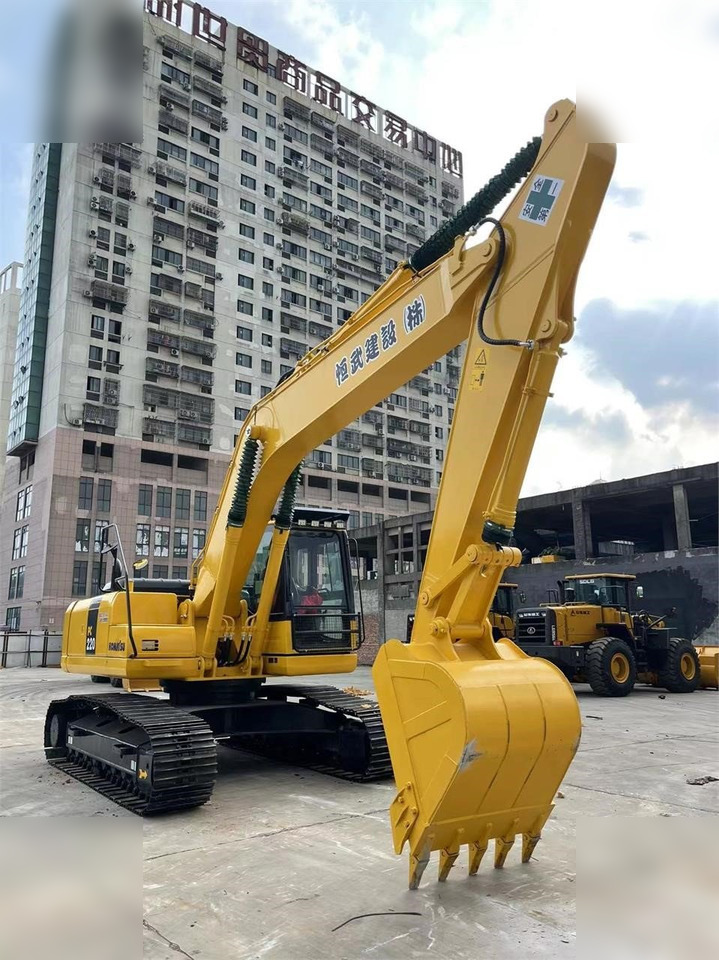 KOMATSU PC220-8 - Escavadora de rastos: foto 4 KOMATSU PC220-8 - Escavadora de rastos: foto 4