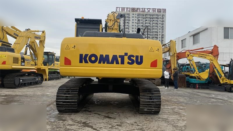 KOMATSU PC220-8 - Escavadora de rastos: foto 3 KOMATSU PC220-8 - Escavadora de rastos: foto 3
