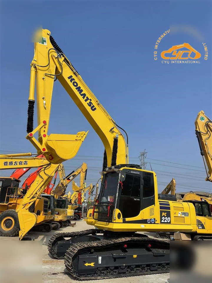 KOMATSU PC220-8 - Escavadora de rastos: foto 4 KOMATSU PC220-8 - Escavadora de rastos: foto 4