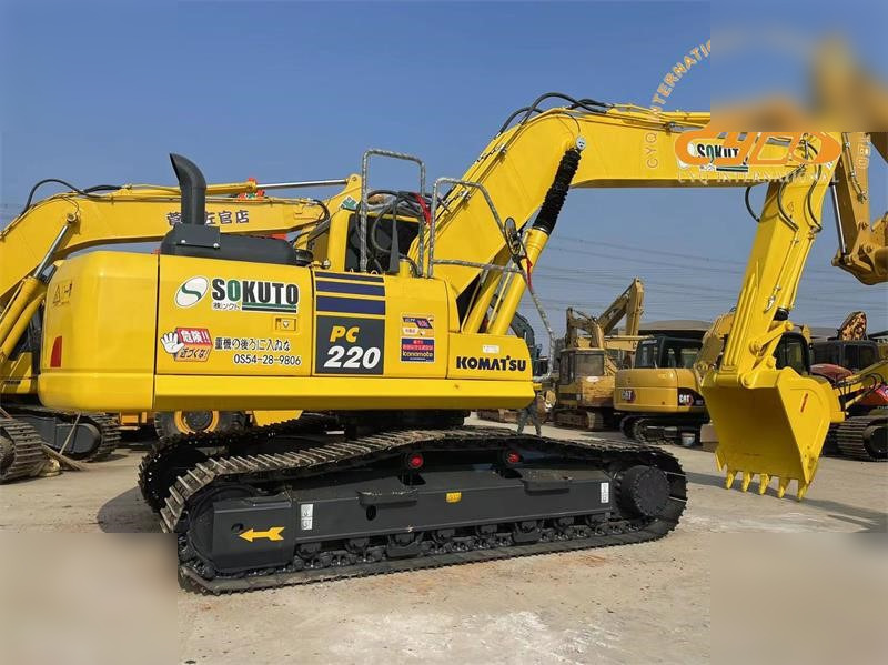 KOMATSU PC220-8 - Escavadora de rastos: foto 2 KOMATSU PC220-8 - Escavadora de rastos: foto 2