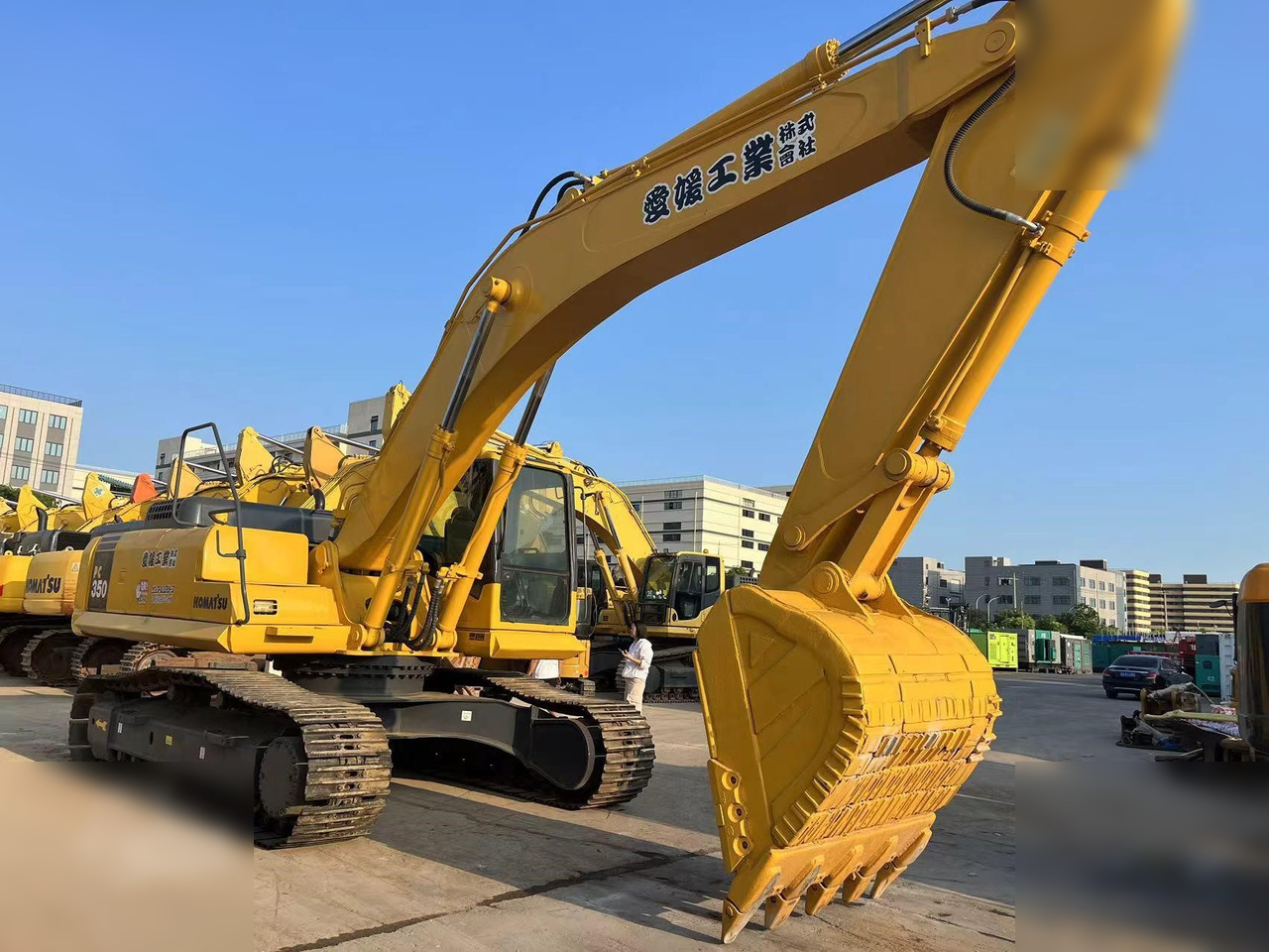 KOMATSU PC350-7 - Escavadora de rastos: foto 1 KOMATSU PC350-7 - Escavadora de rastos: foto 1