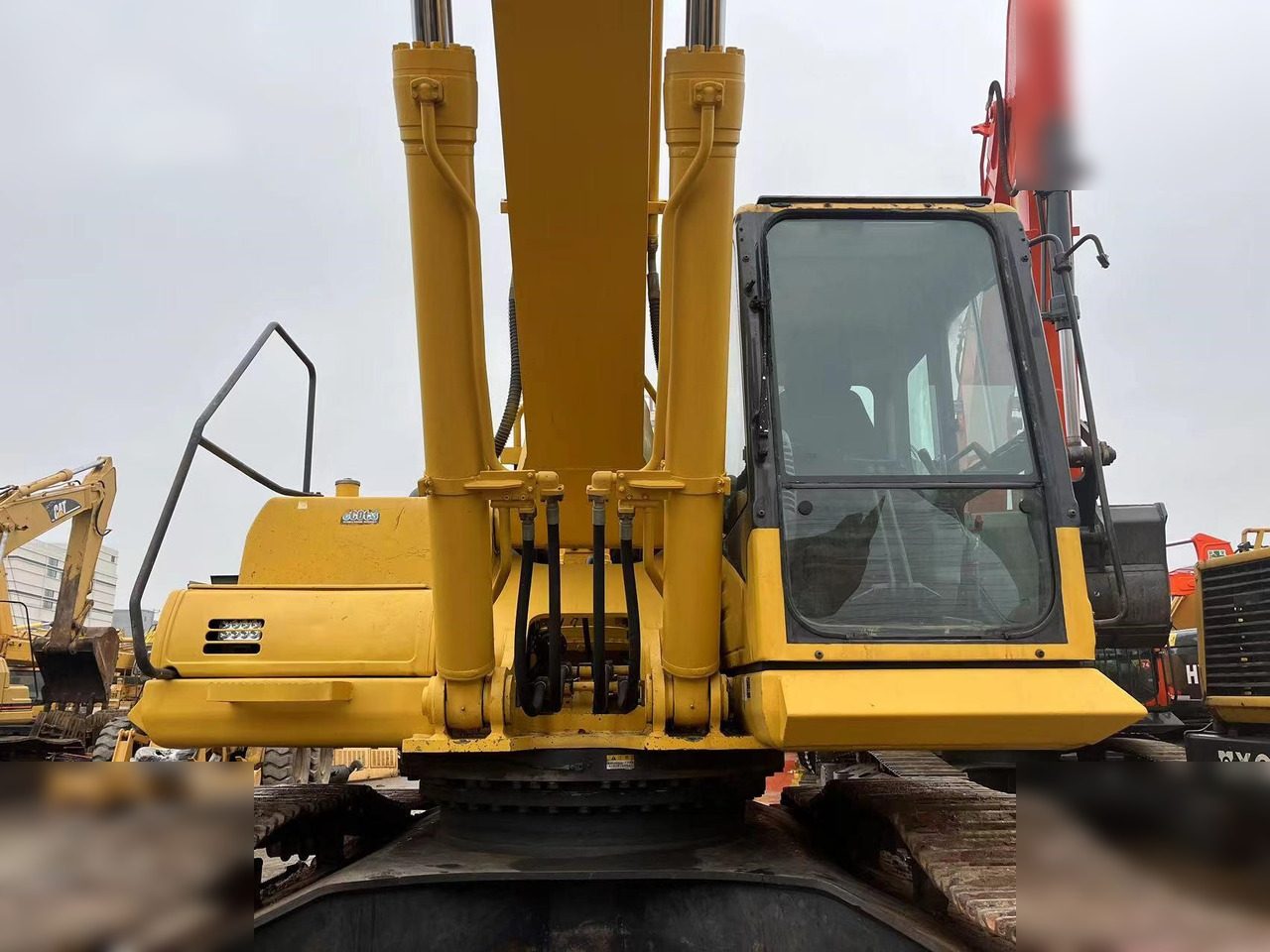 Escavadora de rastos KOMATSU PC400-7: foto 7
