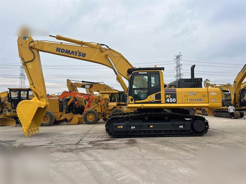 KOMATSU PC450-8 - Escavadora de rastos: foto 1 KOMATSU PC450-8 - Escavadora de rastos: foto 1