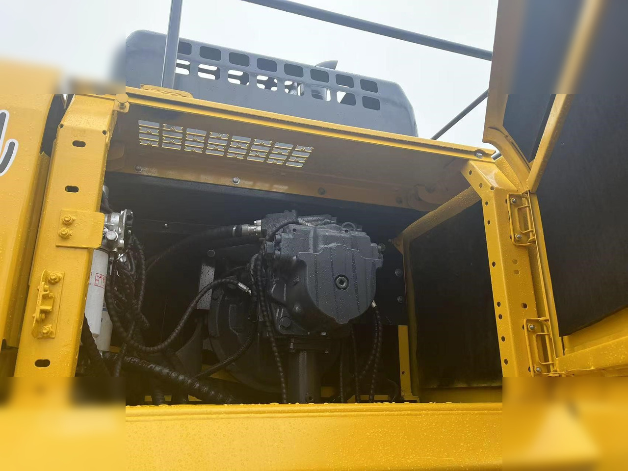Escavadora de rastos KOMATSU PC450-8: foto 6