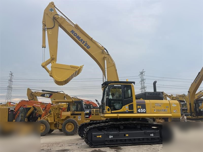 KOMATSU PC450-8 - Escavadora de rastos: foto 4 KOMATSU PC450-8 - Escavadora de rastos: foto 4
