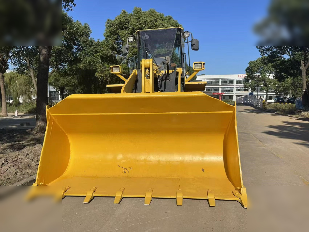 KOMATSU WA320-5 - Pá carregadora de rodas: foto 3 KOMATSU WA320-5 - Pá carregadora de rodas: foto 3