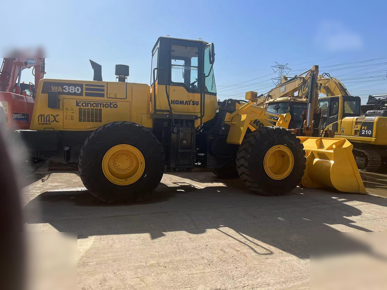 KOMATSU WA380-3 - Pá carregadora de rodas: foto 1 KOMATSU WA380-3 - Pá carregadora de rodas: foto 1