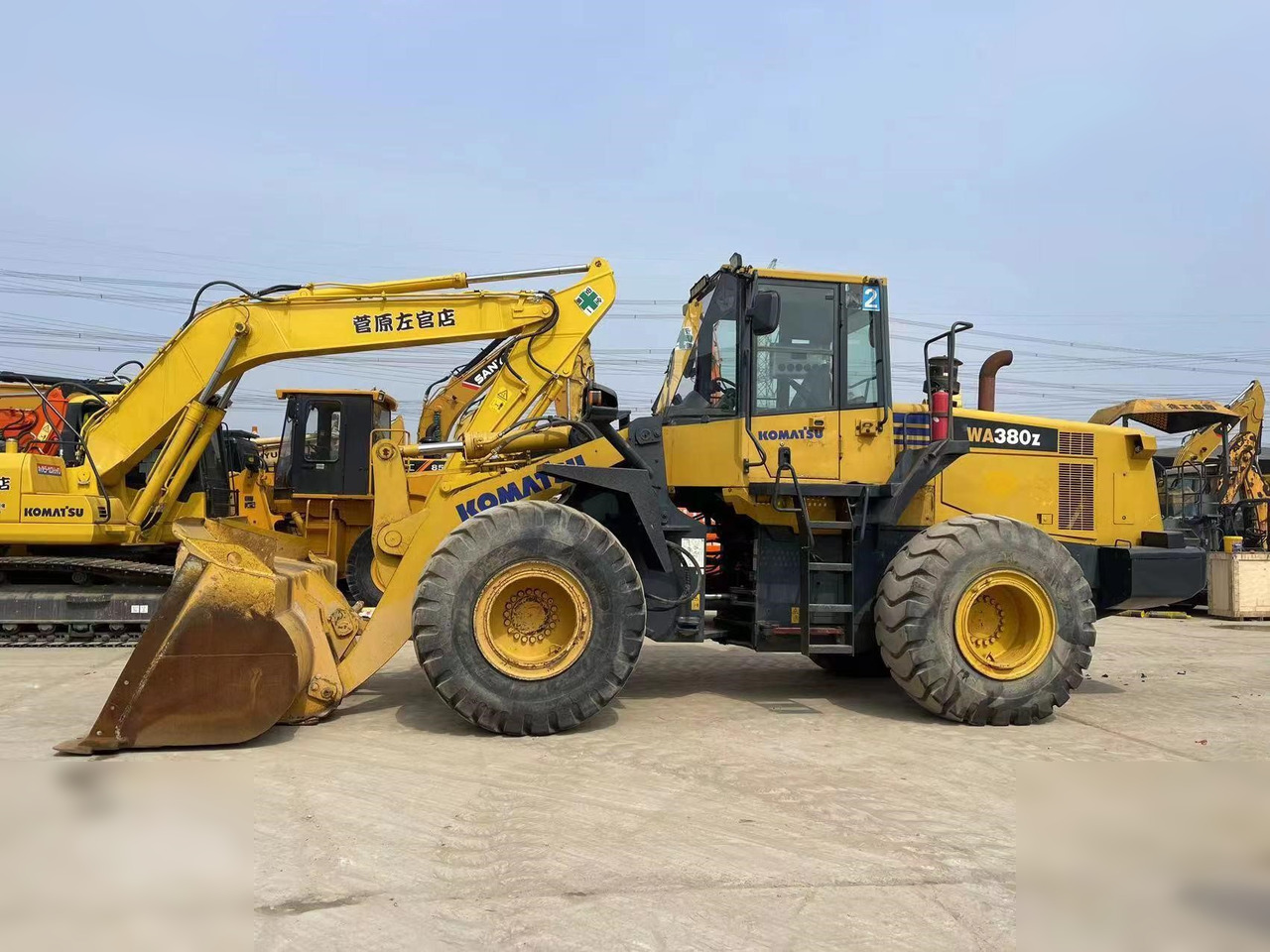 KOMATSU WA380Z-6 - Pá carregadora de rodas: foto 1 KOMATSU WA380Z-6 - Pá carregadora de rodas: foto 1
