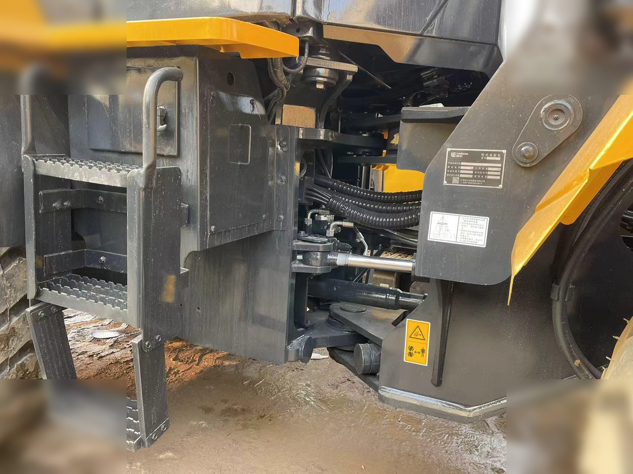 LIUGONG 856H - Pá carregadora de rodas: foto 4 LIUGONG 856H - Pá carregadora de rodas: foto 4