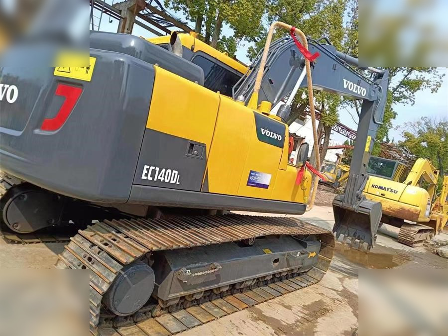VOLVO EC140DL - Escavadora de rastos: foto 2 VOLVO EC140DL - Escavadora de rastos: foto 2