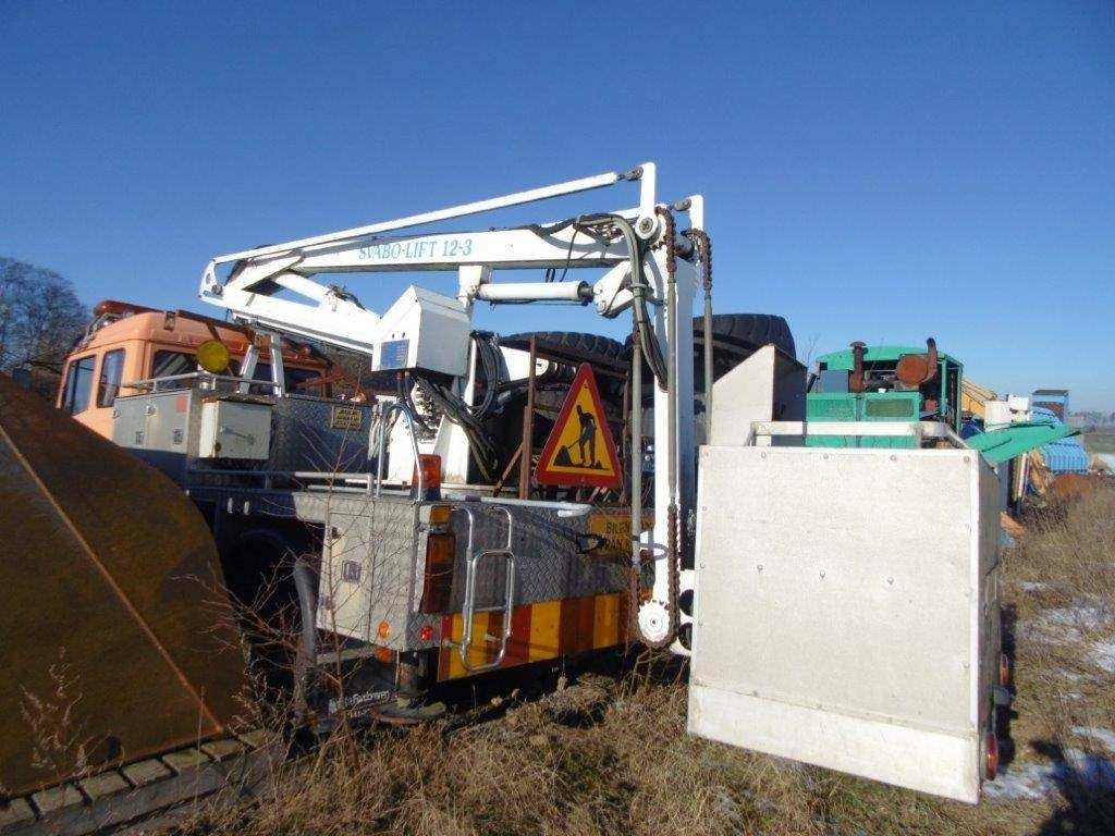 Skylift MB Crusher 1117 - Plataforma de elevaçao rebocável: foto 1 Skylift MB Crusher 1117 - Plataforma de elevaçao rebocável: foto 1