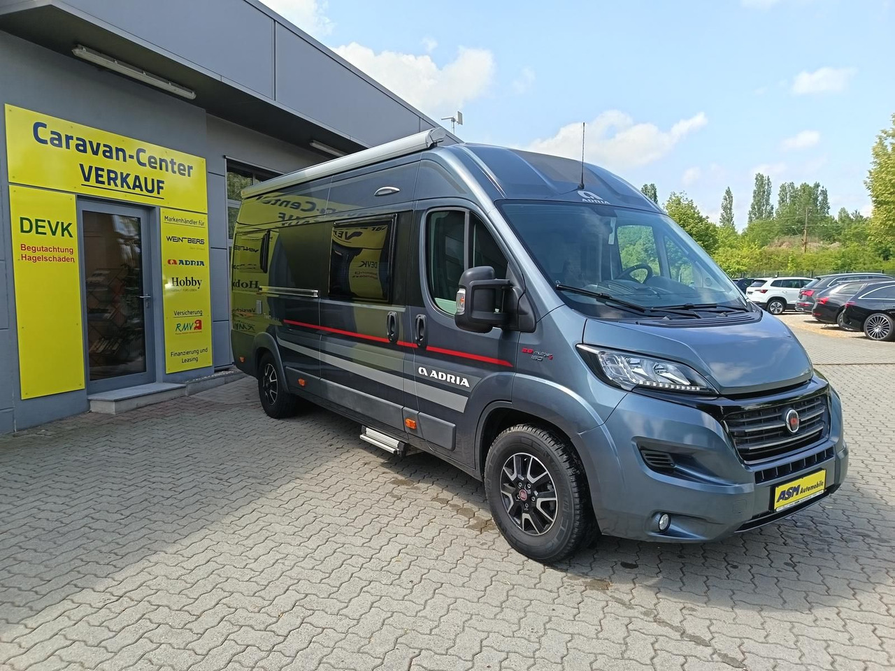 Adria Twin 640SLX Platinum*MARKISE*TV*SAT*FAHRRADTRÄG. - Campervan: foto 2 Adria Twin 640SLX Platinum*MARKISE*TV*SAT*FAHRRADTRÄG. - Campervan: foto 2