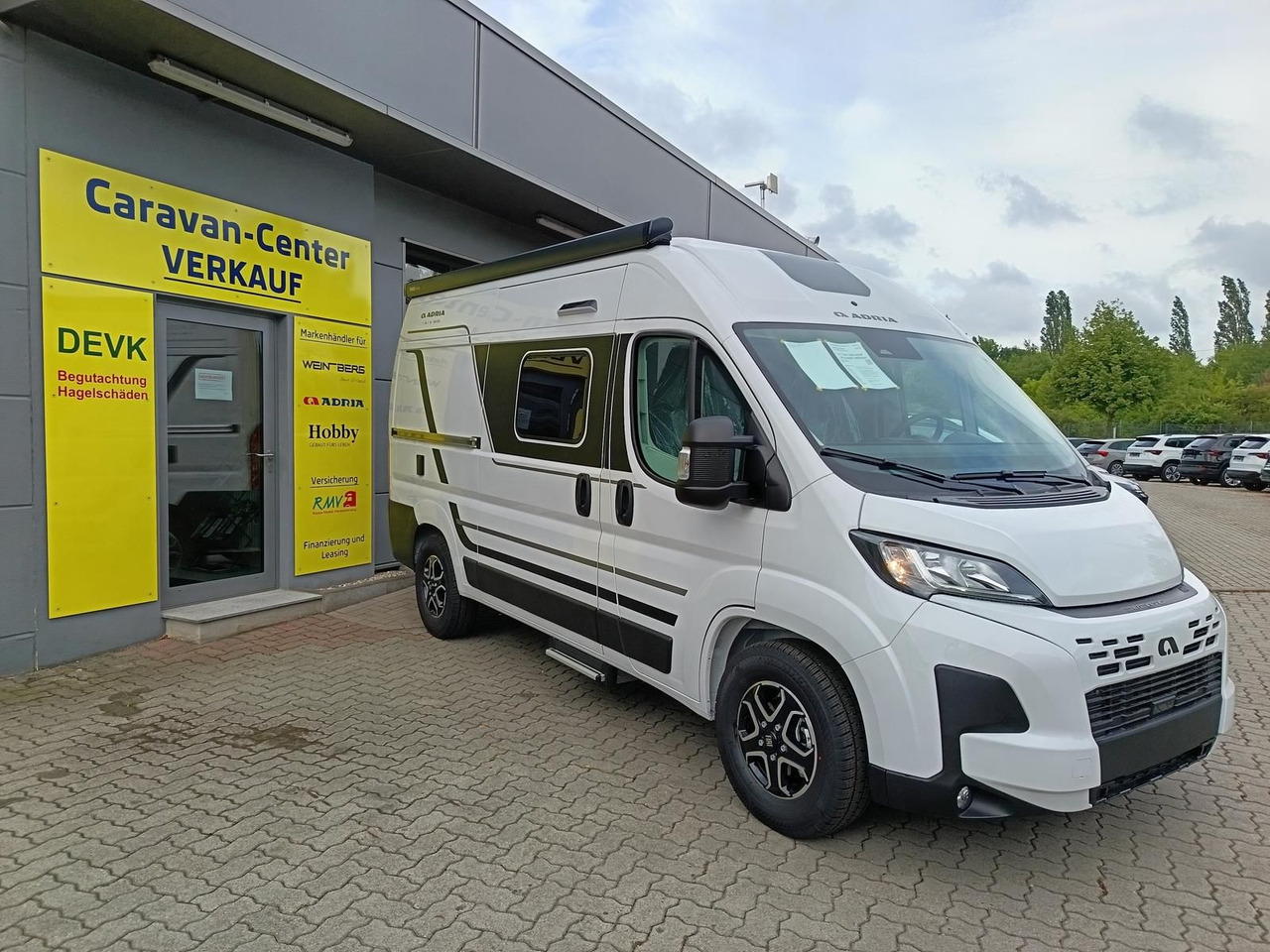 Adria Twin ALL-IN 540 SP*AUTOMATIK*SAFETY*STYLE*SOFORT - Campervan: foto 2 Adria Twin ALL-IN 540 SP*AUTOMATIK*SAFETY*STYLE*SOFORT - Campervan: foto 2