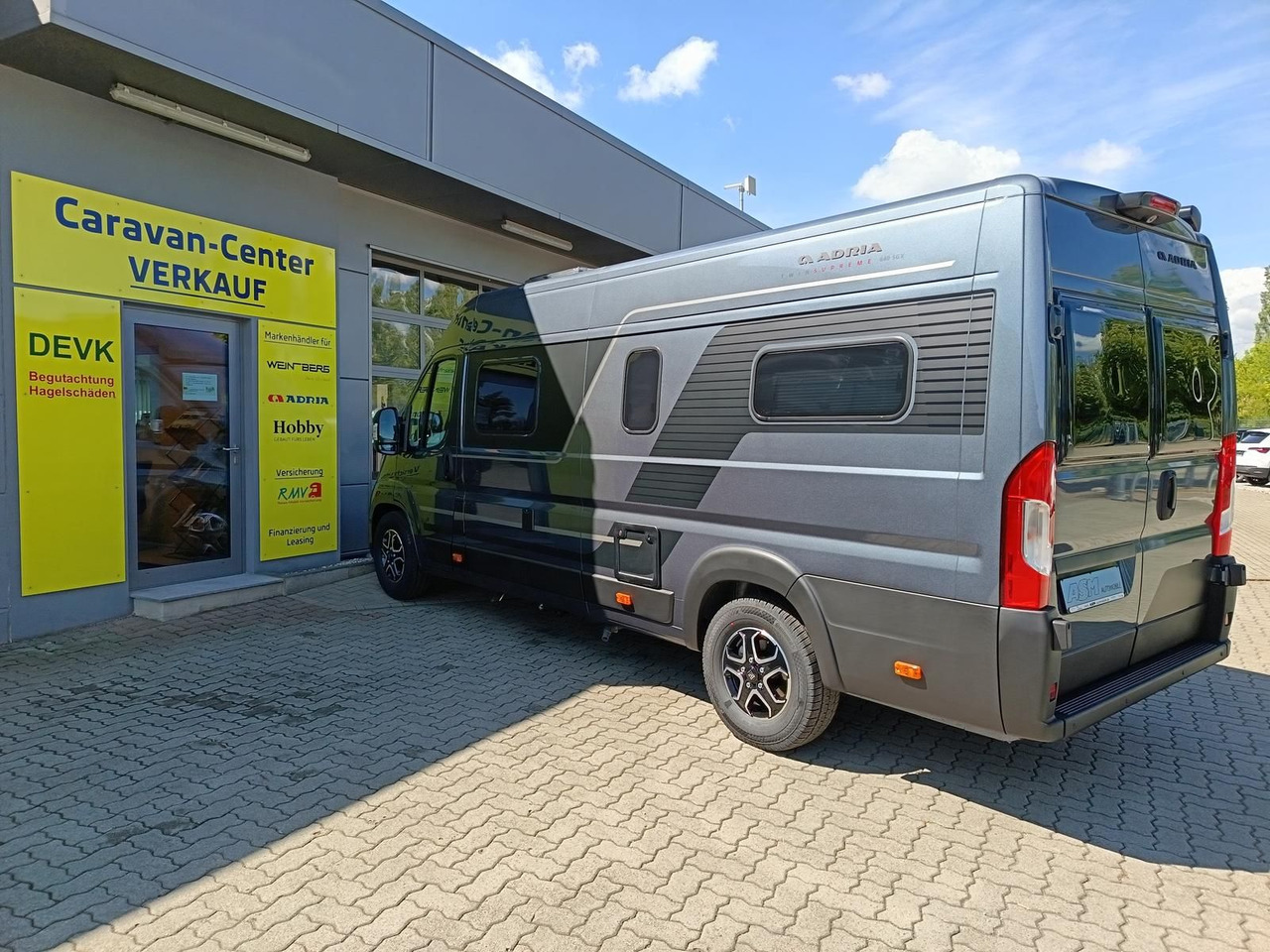 Adria Twin Edition 640 SGX Maxi 132kW*138L KÜHLSCHRANK - Campervan: foto 5 Adria Twin Edition 640 SGX Maxi 132kW*138L KÜHLSCHRANK - Campervan: foto 5