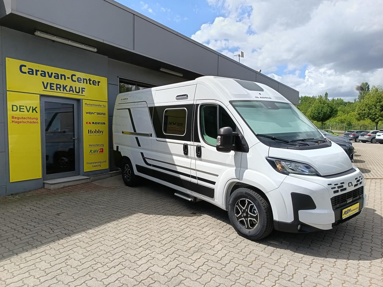 Adria Twin Twin 600 SPB Family*SAFETY*STYLE*DAB*SOFORT - Campervan: foto 3 Adria Twin Twin 600 SPB Family*SAFETY*STYLE*DAB*SOFORT - Campervan: foto 3