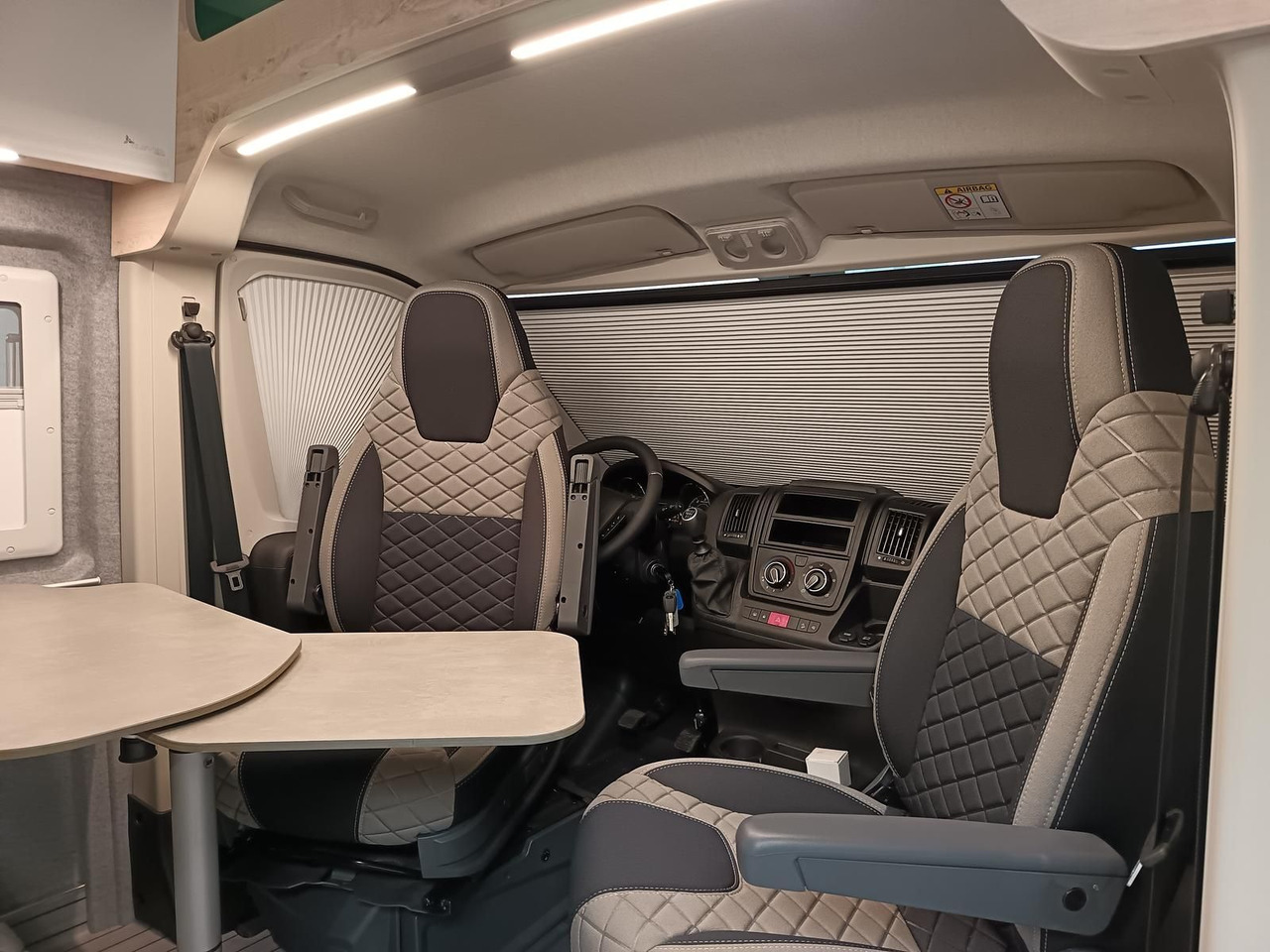 Clever Runner 636 2,2 165PS MJ2024*TRUMA C6 D + E*SHZ* - Campervan: foto 5 Clever Runner 636 2,2 165PS MJ2024*TRUMA C6 D + E*SHZ* - Campervan: foto 5