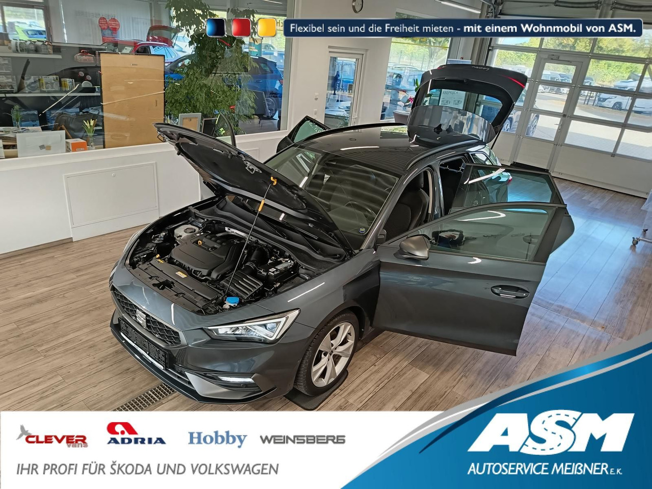 Seat Leon Sportstourer 1,5TSI FR*NAVI*LED*SOUND*R-KAM - Carrinha: foto 1 Seat Leon Sportstourer 1,5TSI FR*NAVI*LED*SOUND*R-KAM - Carrinha: foto 1