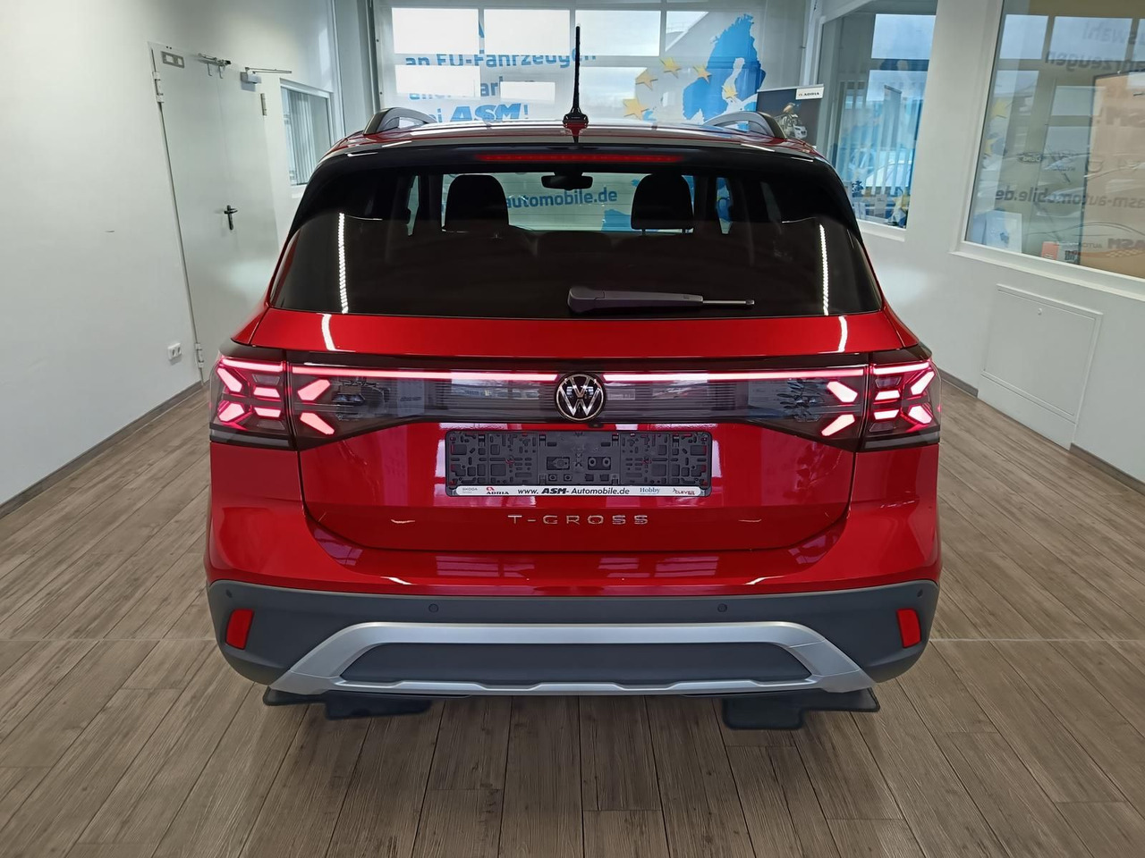 Volkswagen T-Cross Life 1.5 TSI DSG*AHK*MATRIX LED*ACC*SHZ* - SUV: foto 5 Volkswagen T-Cross Life 1.5 TSI DSG*AHK*MATRIX LED*ACC*SHZ* - SUV: foto 5