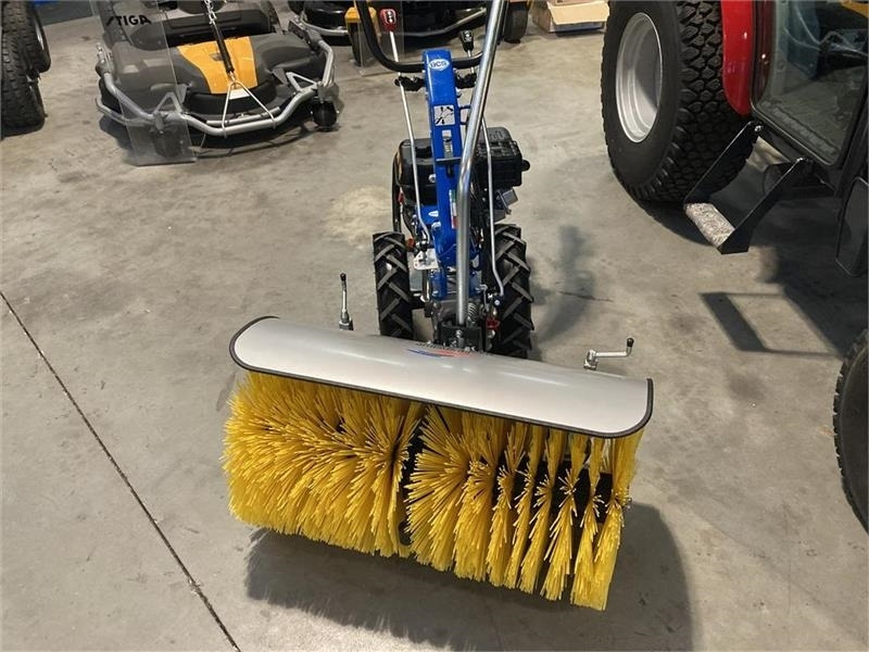 BCS 706 inkl. 80 cm fejemaskine - Varredora industrial: foto 2 BCS 706 inkl. 80 cm fejemaskine - Varredora industrial: foto 2