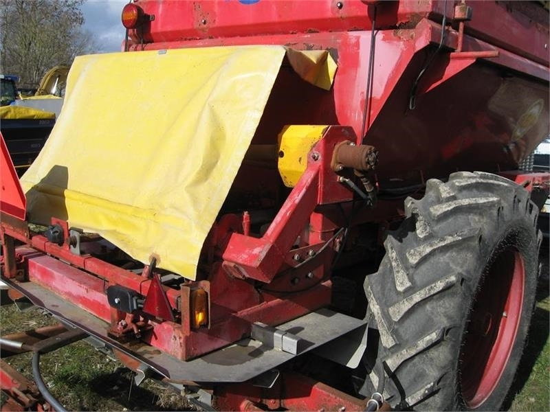 Bredal B 4 - Distribuidor de fertilizantes: foto 3 Bredal B 4 - Distribuidor de fertilizantes: foto 3
