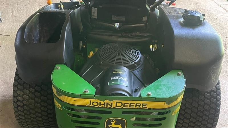 John Deere Z645 Zero turn - Cortador de grama: foto 4 John Deere Z645 Zero turn - Cortador de grama: foto 4