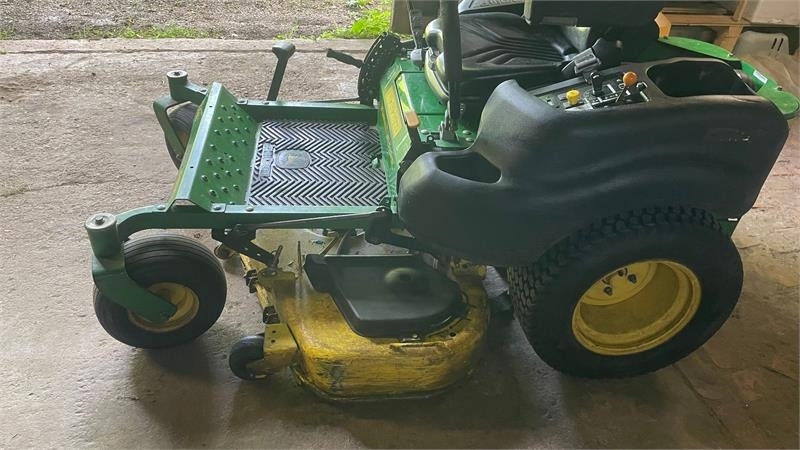 John Deere Z645 Zero turn - Cortador de grama: foto 3 John Deere Z645 Zero turn - Cortador de grama: foto 3