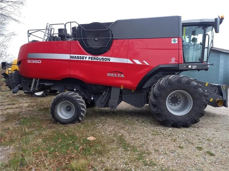 Massey Ferguson 9380 DELTA 35 fods Powerflow - Ceifeira debulhadora: foto 4 Massey Ferguson 9380 DELTA 35 fods Powerflow - Ceifeira debulhadora: foto 4