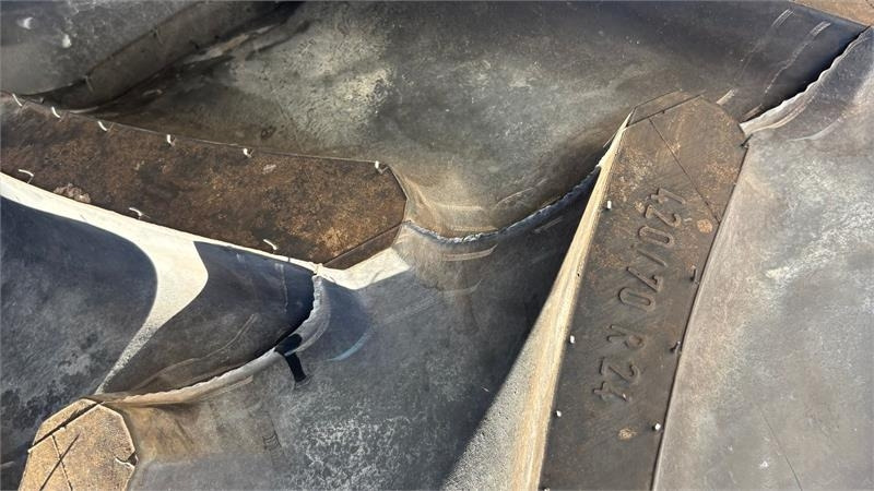 Mitas 420/70-24 - Pneu para Veículo municipal/ Especial: foto 3 Mitas 420/70-24 - Pneu para Veículo municipal/ Especial: foto 3